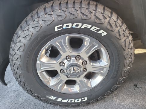 Used 2024 RAM 2500 Big Horn AWD/4WD image 7