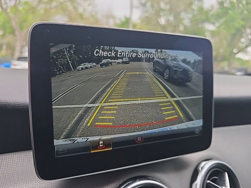 Used 2020 Mercedes-Benz GLA 250 GLA 250 image 18