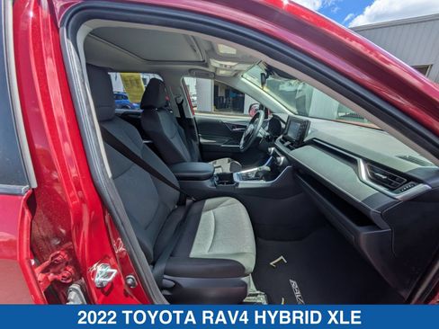 Used 2022 Toyota RAV4 XLE w/ Convenience Package AWD/4WD image 36