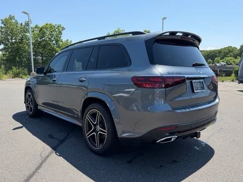 Used 2024 Mercedes-Benz GLS 450 4MATIC image 5