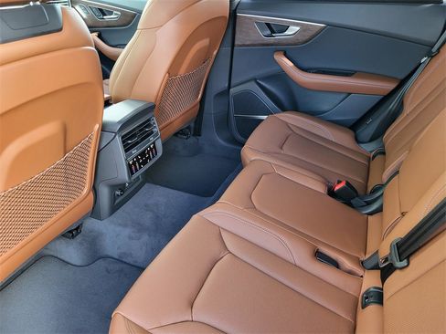 New 2026 Audi Q8 Prestige image 8