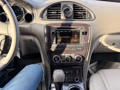 Used 2016 Buick Enclave Leather image 13