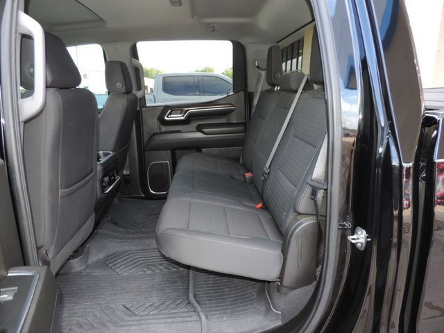 Used 2023 Chevrolet Silverado 1500 RST w/ Z71 Off-Road Package AWD/4WD image 22