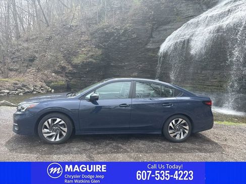 Used 2025 Subaru Legacy Limited AWD/4WD image 2