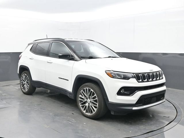 Used 2023 Jeep Compass Limited w/ Elite Group AWD/4WD image 9