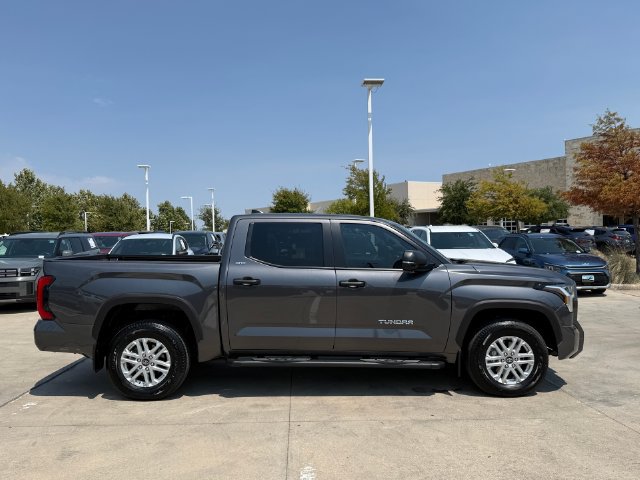Used 2026 Toyota Tundra SR5 w/ SR5 Convenience Package AWD/4WD image 5