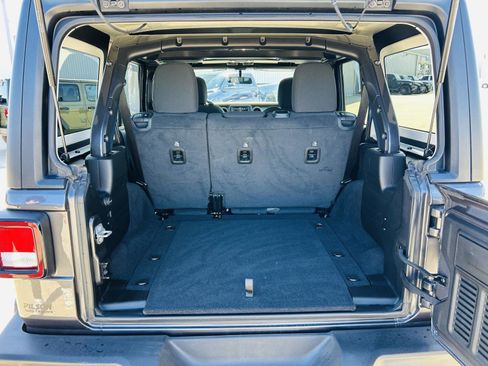 Used 2020 Jeep Wrangler Unlimited Sport S image 21