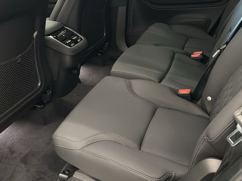 Used 2026 Volvo XC90 B6 Plus w/ Protection Package Premier image 27