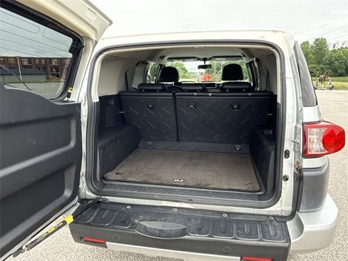 Used 2007 Toyota FJ Cruiser 2WD image 30