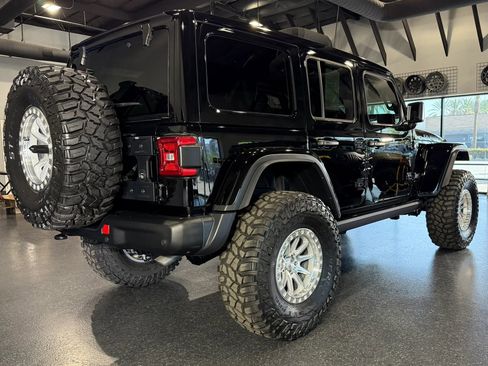 Used 2024 Jeep Wrangler Unlimited Rubicon image 14