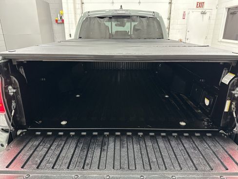 Used 2023 Toyota Tacoma TRD Off-Road image 12