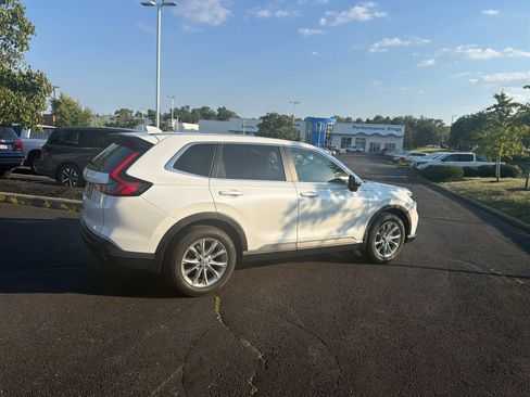 Used 2024 Honda CR-V EX-L image 14