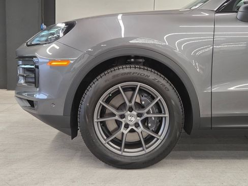 Certified 2026 Porsche Cayenne Coupe AWD/4WD image 9