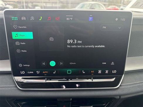 New 2026 Volkswagen Tiguan SE FWD image 19