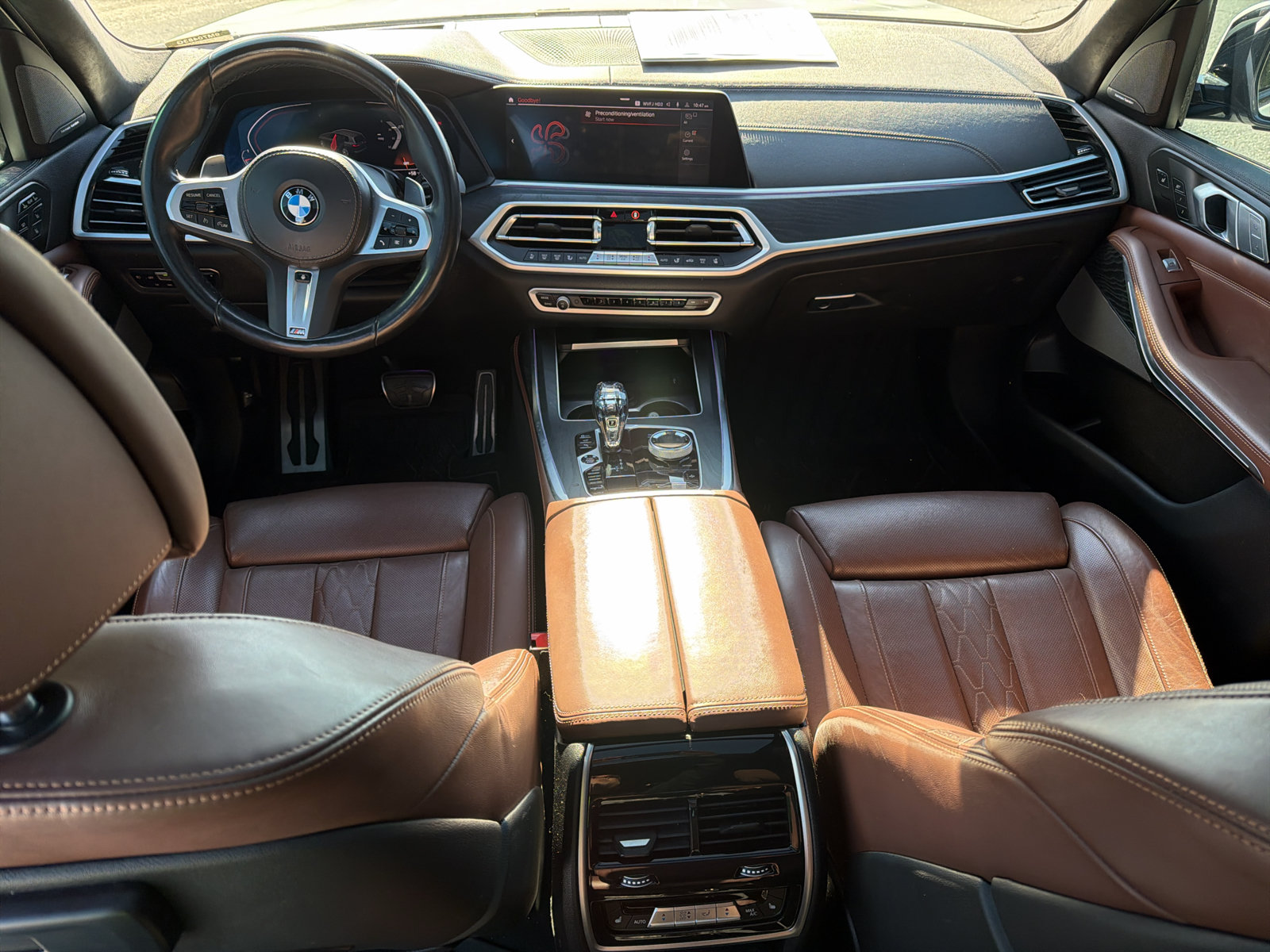 Used 2022 BMW X7 xDrive40i w/ M Sport Package AWD/4WD image 16