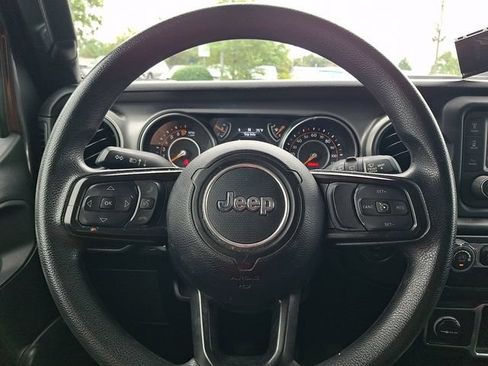 Used 2021 Jeep Wrangler Sport AWD/4WD image 18