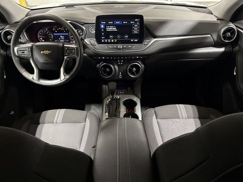Used 2024 Chevrolet Blazer LT w/ Convenience Package FWD image 10