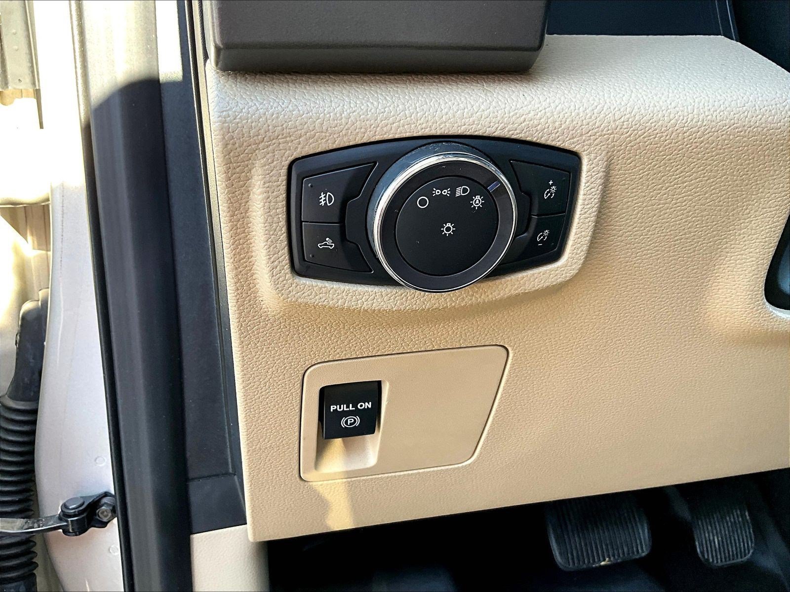 Used 2018 Ford F150 XLT AWD/4WD image 38