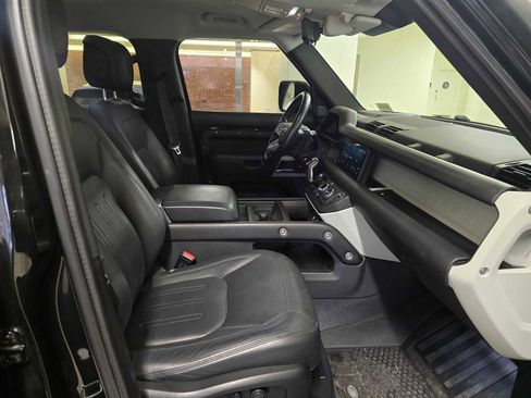 Used 2020 Land Rover Defender 110 HSE image 12