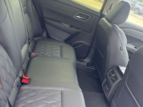 New 2025 Nissan Rogue Platinum image 20