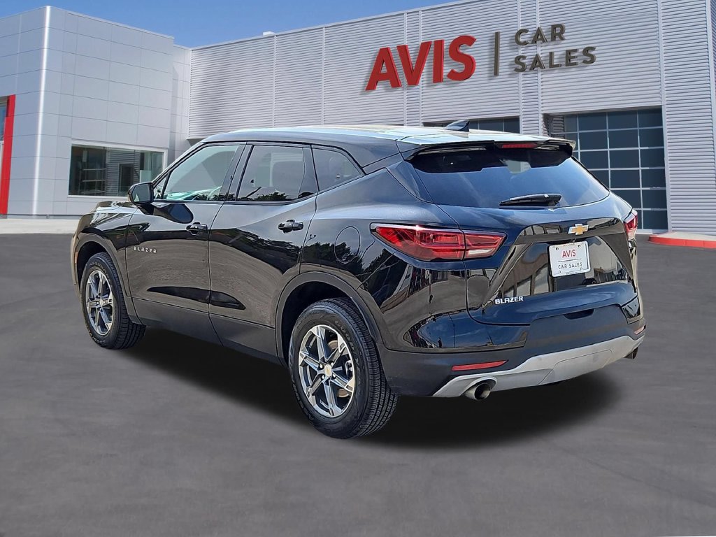 Used 2025 Chevrolet Blazer LT FWD image 9