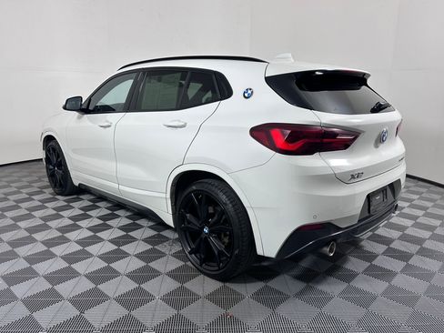 Used 2023 BMW X2 sDrive28i w/ M Sport Package image 3