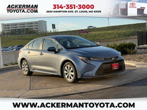 Certified 2024 Toyota Corolla LE image 1