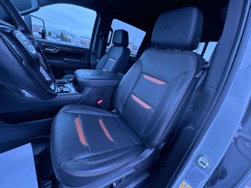 Used 2024 GMC Sierra 2500 AT4 w/ AT4 Preferred Package image 14