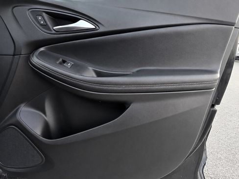 Certified 2020 Buick Encore GX Preferred w/ Sport Touring Package FWD image 39