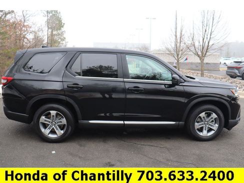 Certified 2025 Honda Pilot EX-L image 8