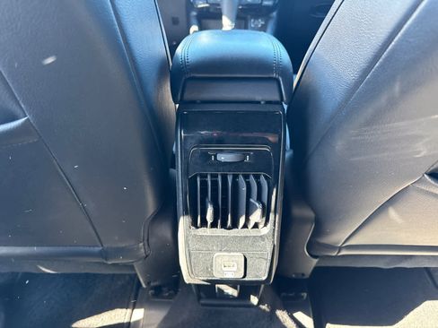 Used 2023 Jeep Compass Limited image 28