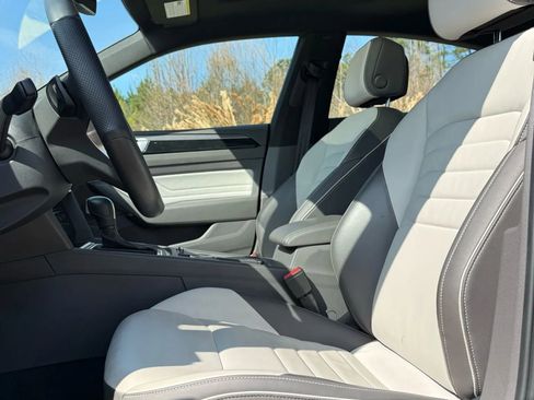 Used 2023 Volkswagen Arteon SEL image 5