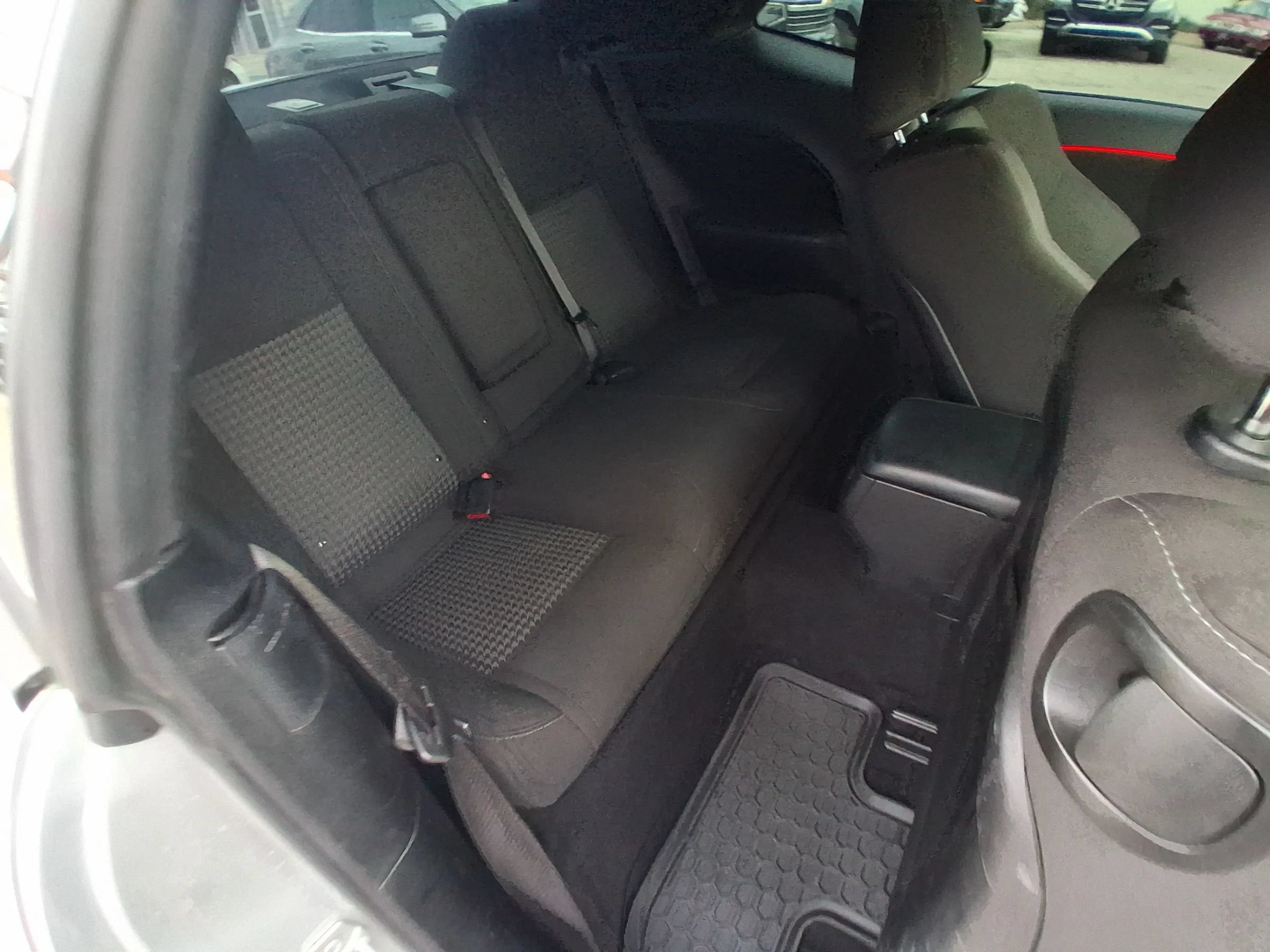 Used 2022 Dodge Challenger R/T RWD image 10