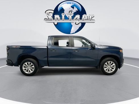 Used 2020 Chevrolet Silverado 1500 Custom w/ Custom Value Package image 9