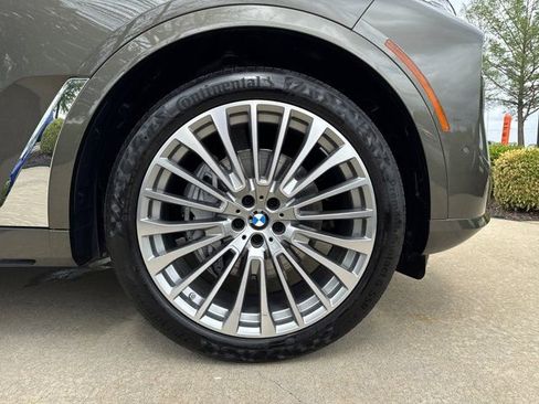 Certified 2026 BMW X7 xDrive40i w/ Premium Package AWD/4WD image 32