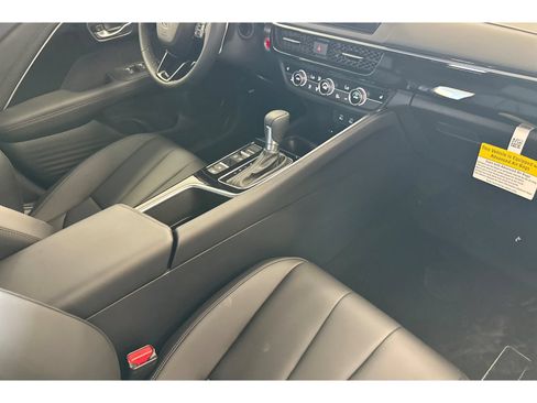 Certified 2025 Acura ADX FWD image 13