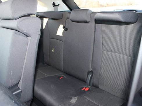 Used 2024 Toyota Highlander LE AWD/4WD image 24