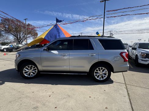 Certified 2021 Ford Expedition XLT image 8