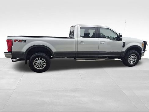 Used 2017 Ford F250 Lariat w/ Lariat Value Package image 10