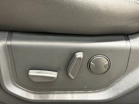 Used 2021 Ford F250 Lariat w/ Lariat Ultimate Package image 25