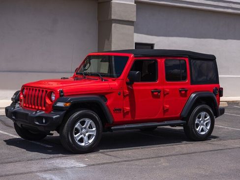Used 2022 Jeep Wrangler Unlimited Sport AWD/4WD image 1