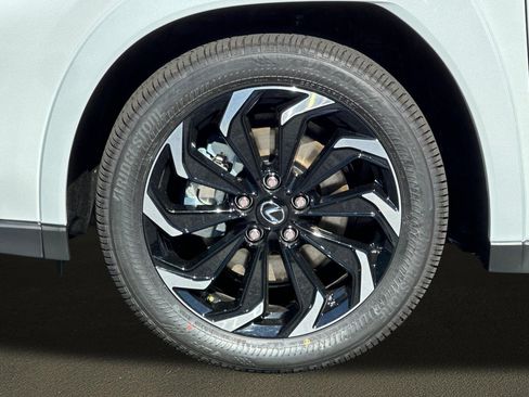 New 2026 Lexus UX 300h AWD image 12