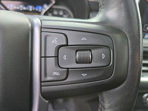 Used 2021 GMC Yukon SLT w/ SLT Premium Package image 32