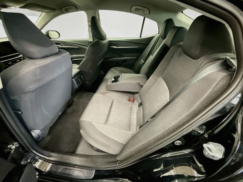 Used 2025 Toyota Camry LE FWD image 28