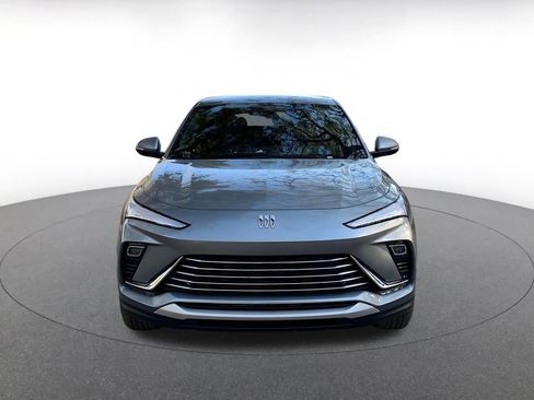 Used 2025 Buick Envista Preferred image 2