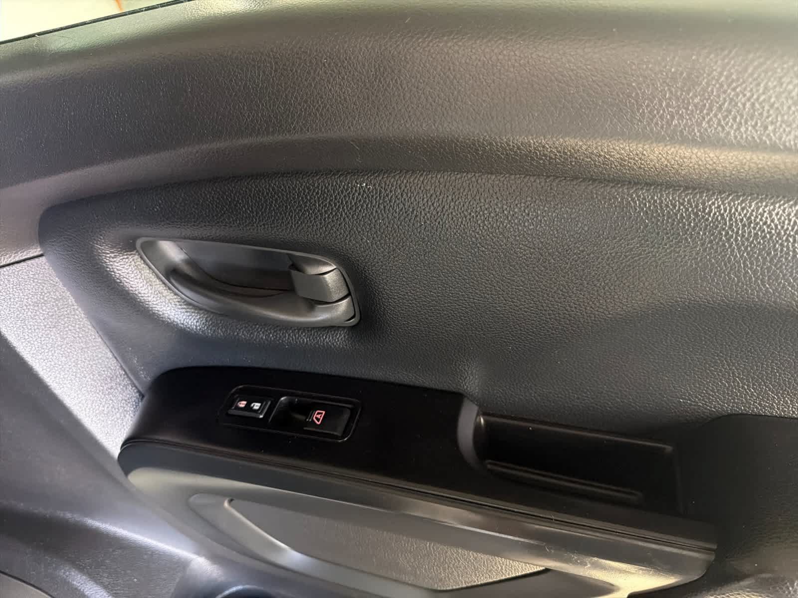 Used 2019 Nissan Titan S AWD/4WD image 17
