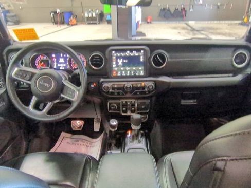 Used 2022 Jeep Gladiator Overland w/ Popular Equipment Package AWD/4WD image 5