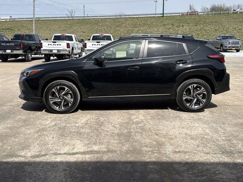 Used 2024 Subaru Crosstrek 2.0i Premium image 11