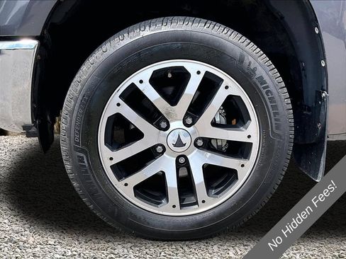 Used 2016 Toyota Tundra SR5 w/ SR5 Upgrade Package RWD image 9
