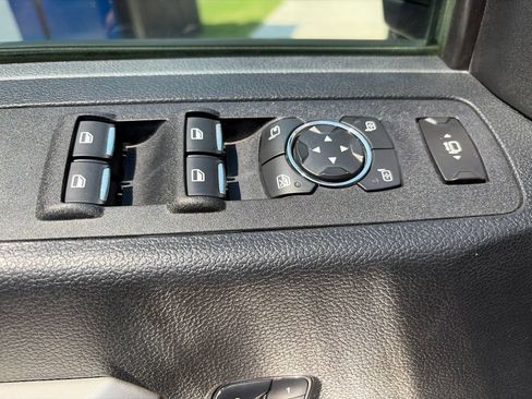 Used 2018 Ford F350 Lariat w/ Lariat Ultimate Package AWD/4WD image 22